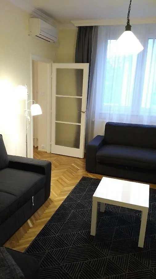 Heidi Apartman Szegedin 0*,